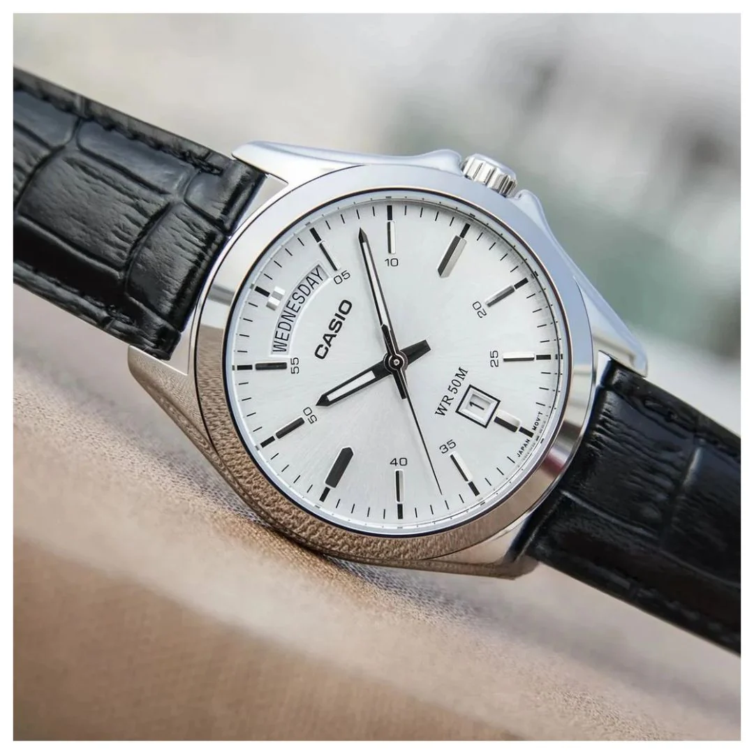 Reloj Casio Modelo MTP-1370L-7A Diseño Elegante - Imagen 4